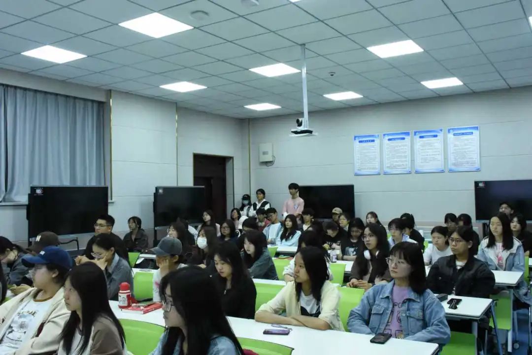 大学生创新创业项目申报书_大学生创新创业书怎么写_大学生创新创业书店